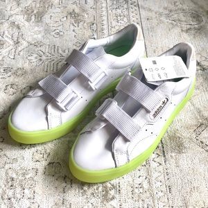 Kendall Jenner Adidas Originals SLEEK S Sneakers